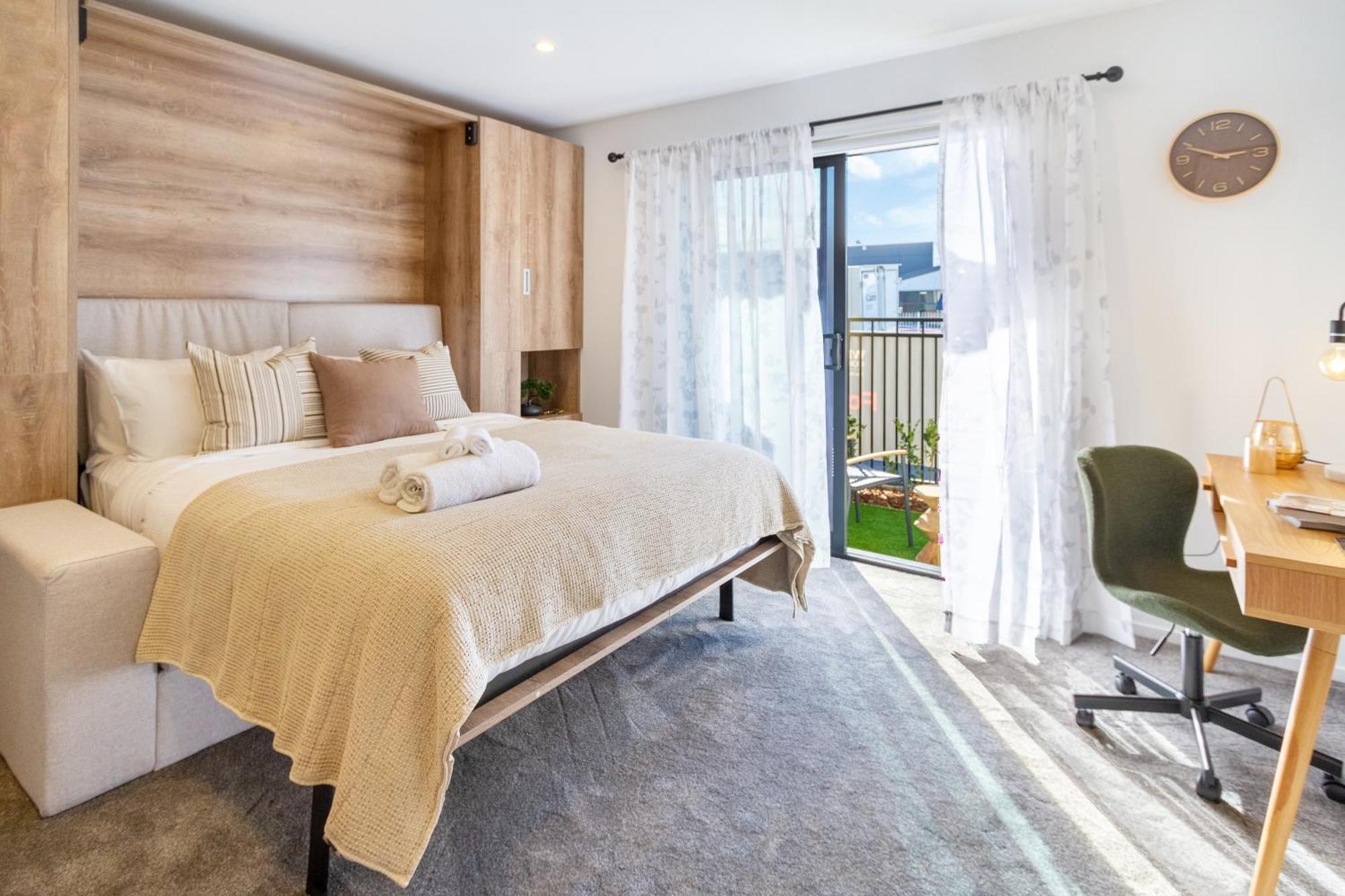 Charming For 2 In The * Christchurch