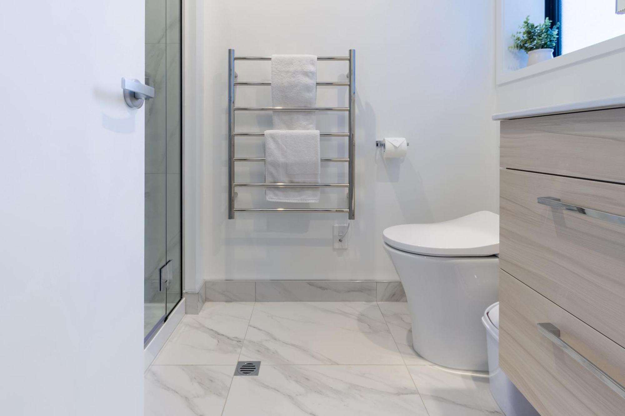 Charming For 2 In The * Christchurch